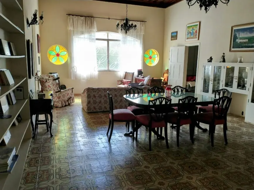 Foto 2 de Casa com 4 quartos à venda, 392m2 em Passa Quatro - MG