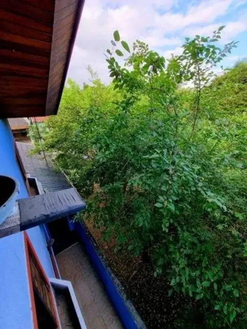 Sobrado com 5 quartos à venda, 237m2 em Sao Jose Dos Campos - SP - imagem 8 Foto 8 de Sobrado com 5 quartos à venda, 237m2 em Sao Jose Dos Campos - SP