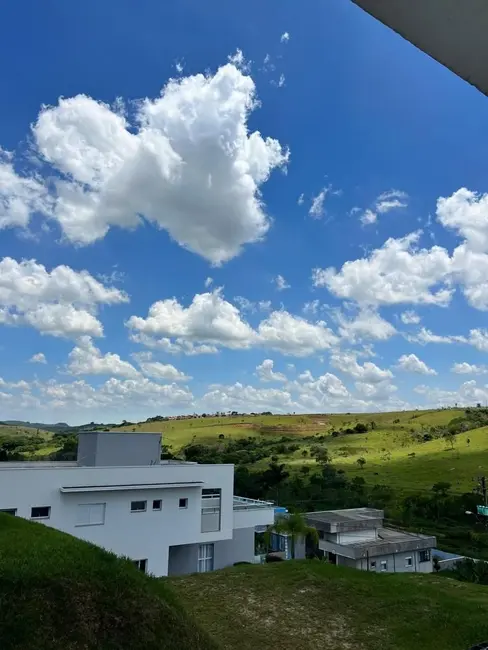 Chácara com 3 quartos à venda, 400m2 em Condomínio Residencial Mirante do Vale, Jacarei - SP - imagem 5 Foto 5 de Chácara com 3 quartos à venda, 400m2 em Condomínio Residencial Mirante do Vale, Jacarei - SP