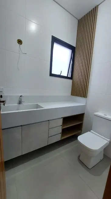 Chácara com 4 quartos à venda, 275m2 em Sao Jose Dos Campos - SP - imagem 6 Foto 6 de Chácara com 4 quartos à venda, 275m2 em Sao Jose Dos Campos - SP
