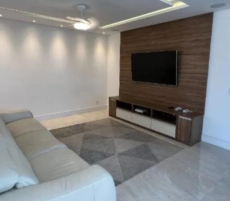 Casa com 4 quartos à venda, 415m2 em Sao Jose Dos Campos - SP - imagem 7 Foto 7 de Casa com 4 quartos à venda, 415m2 em Sao Jose Dos Campos - SP