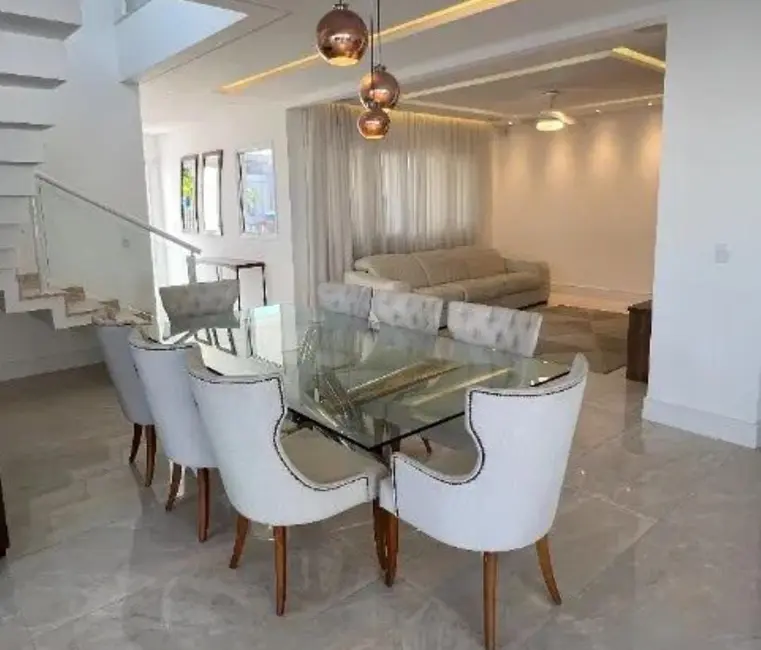 Casa com 4 quartos à venda, 415m2 em Sao Jose Dos Campos - SP - imagem 8 Foto 8 de Casa com 4 quartos à venda, 415m2 em Sao Jose Dos Campos - SP
