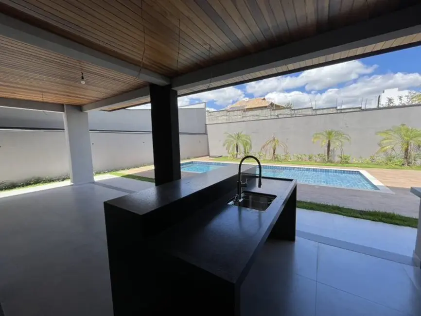 Foto 9 de Casa com 4 quartos à venda, 350m2 em Sao Jose Dos Campos - SP