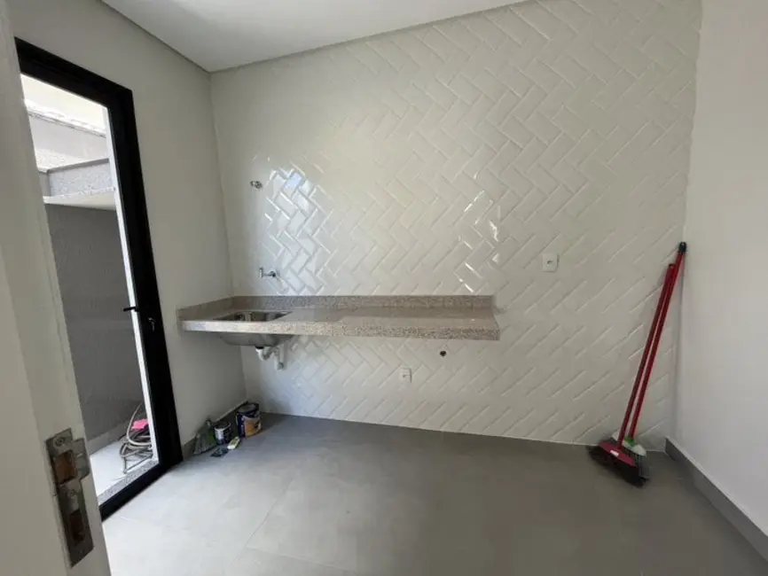 Foto 5 de Casa com 4 quartos à venda, 350m2 em Sao Jose Dos Campos - SP
