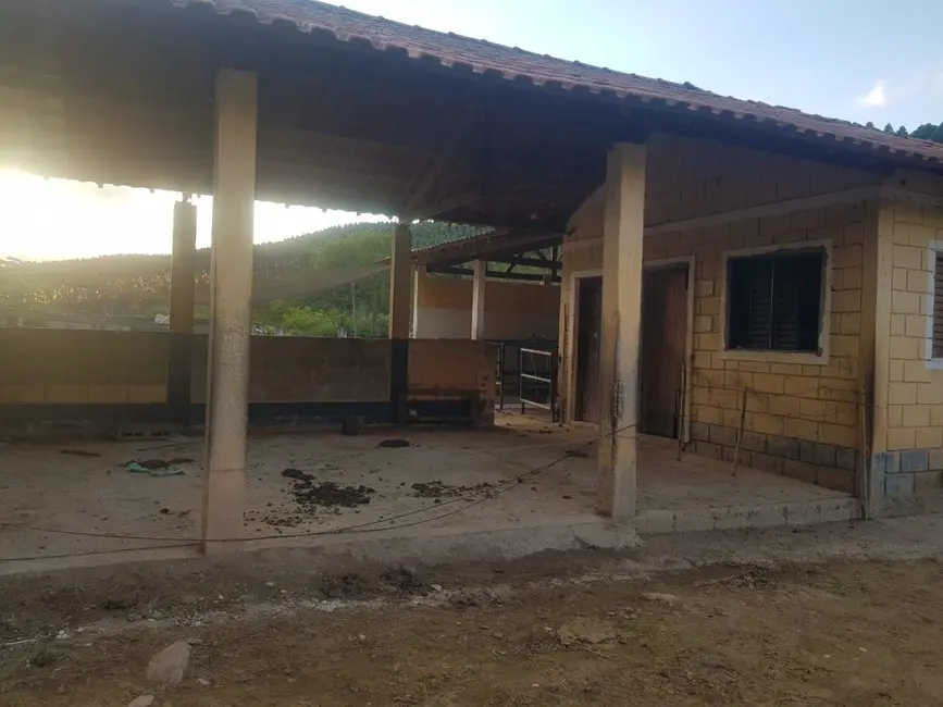 Fazenda / Haras com 10 quartos à venda, 500m2 em Centro, Paraibuna - SP - imagem 7 Foto 7 de Fazenda / Haras com 10 quartos à venda, 500m2 em Centro, Paraibuna - SP