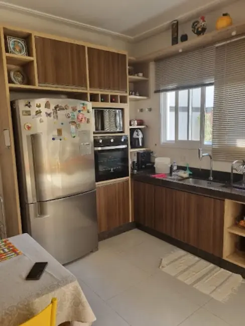 Casa com 4 quartos à venda, 253m2 em Sao Jose Dos Campos - SP - imagem 5 Foto 5 de Casa com 4 quartos à venda, 253m2 em Sao Jose Dos Campos - SP