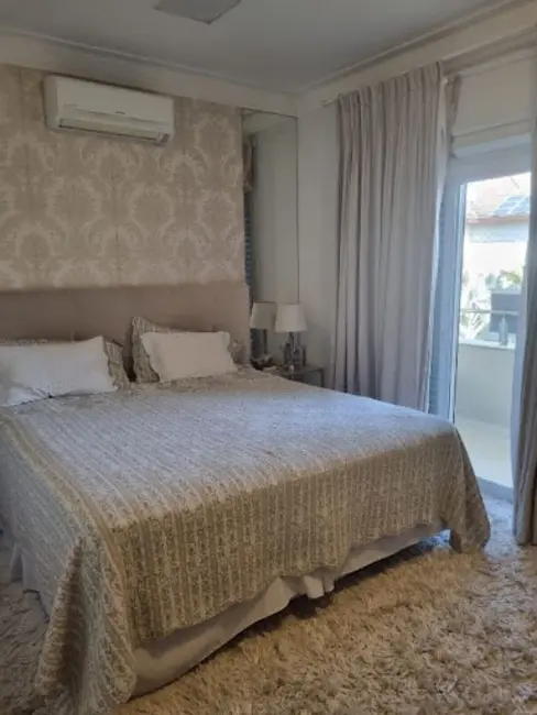 Casa com 4 quartos à venda, 253m2 em Sao Jose Dos Campos - SP - imagem 3 Foto 3 de Casa com 4 quartos à venda, 253m2 em Sao Jose Dos Campos - SP