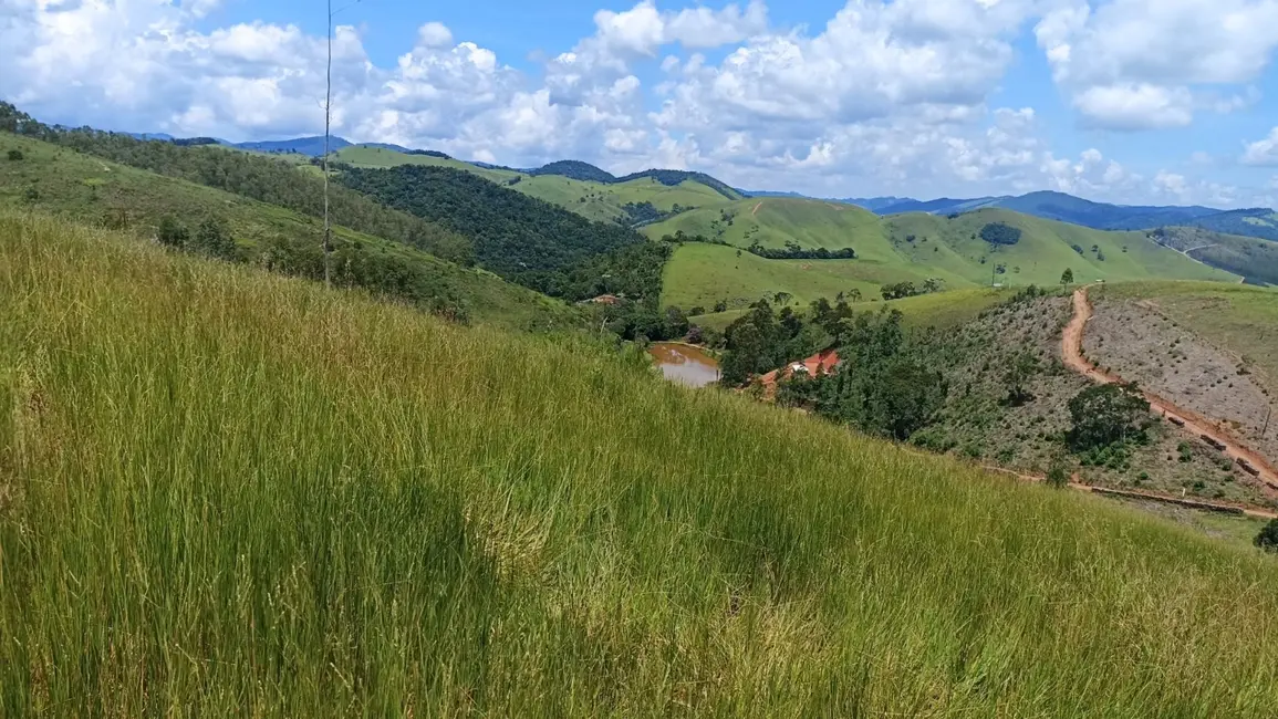 Foto 10 de Chácara à venda, 200m2 em Centro, Paraibuna - SP