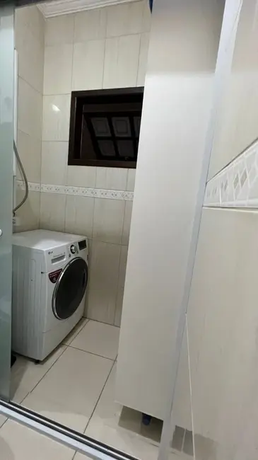 Sobrado com 3 quartos à venda, 206m2 em Sao Jose Dos Campos - SP - imagem 7 Foto 7 de Sobrado com 3 quartos à venda, 206m2 em Sao Jose Dos Campos - SP
