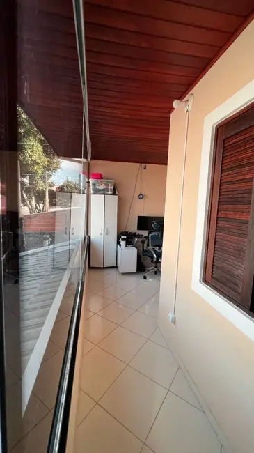 Sobrado com 3 quartos à venda, 206m2 em Sao Jose Dos Campos - SP - imagem 2 Foto 2 de Sobrado com 3 quartos à venda, 206m2 em Sao Jose Dos Campos - SP