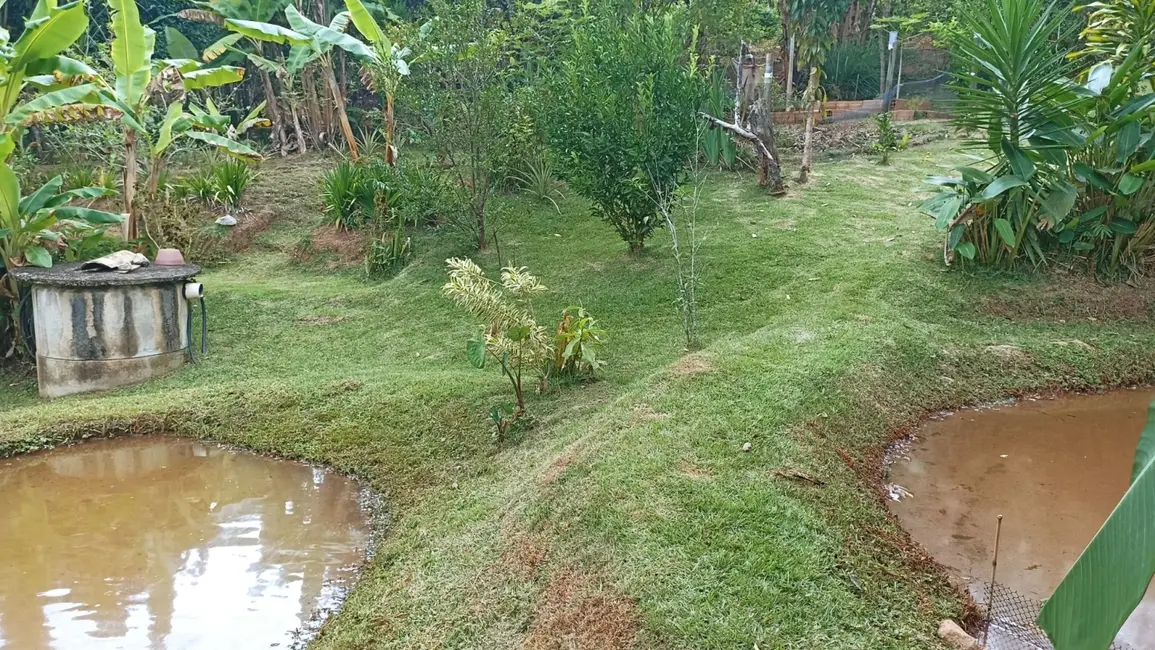 Chácara com 3 quartos à venda, 300m2 em Paraibuna - SP - imagem 5 Foto 5 de Chácara com 3 quartos à venda, 300m2 em Paraibuna - SP