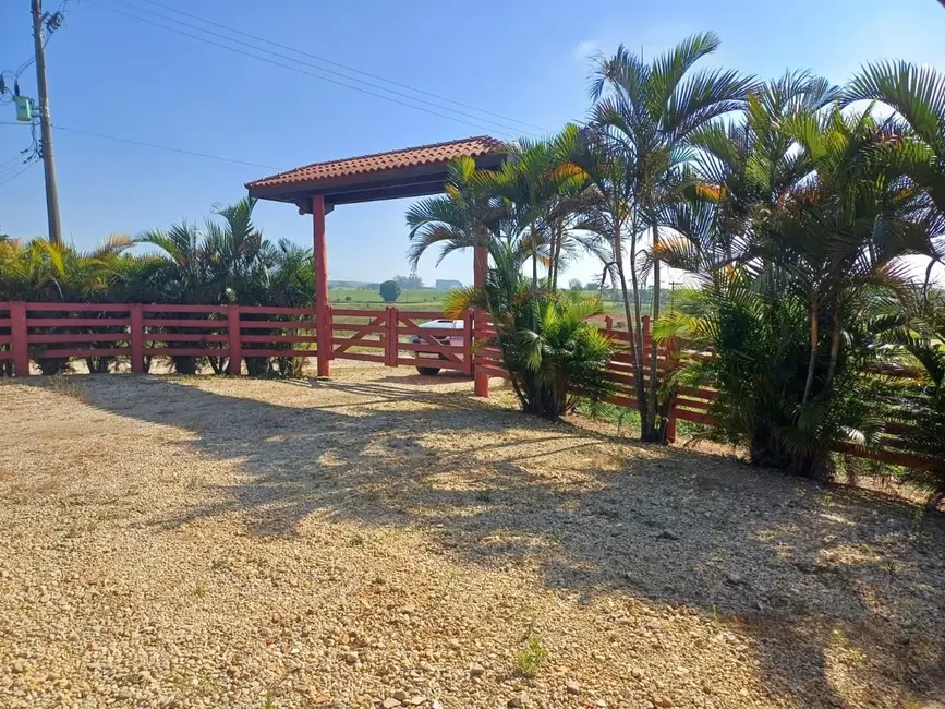 Foto 9 de Sítio / Rancho com 1 quarto à venda, 100m2 em Centro, Guaratingueta - SP