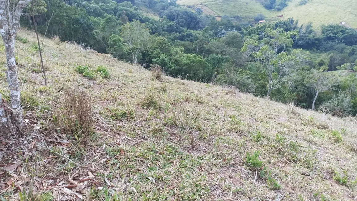Sítio / Rancho com 3 quartos à venda, 300m2 em Paraibuna - SP - imagem 7 Foto 7 de Sítio / Rancho com 3 quartos à venda, 300m2 em Paraibuna - SP