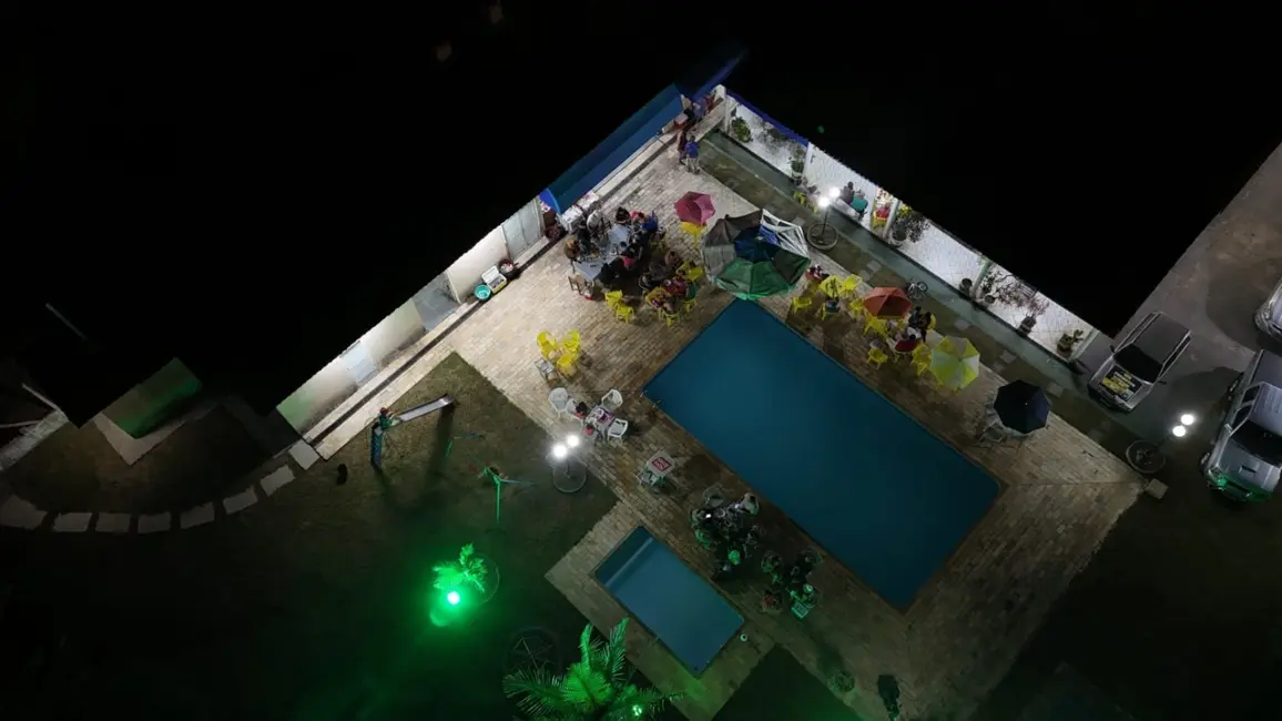 Sítio / Rancho com 5 quartos à venda, 200m2 em Sao Jose Dos Campos - SP - imagem 3 Foto 3 de Sítio / Rancho com 5 quartos à venda, 200m2 em Sao Jose Dos Campos - SP