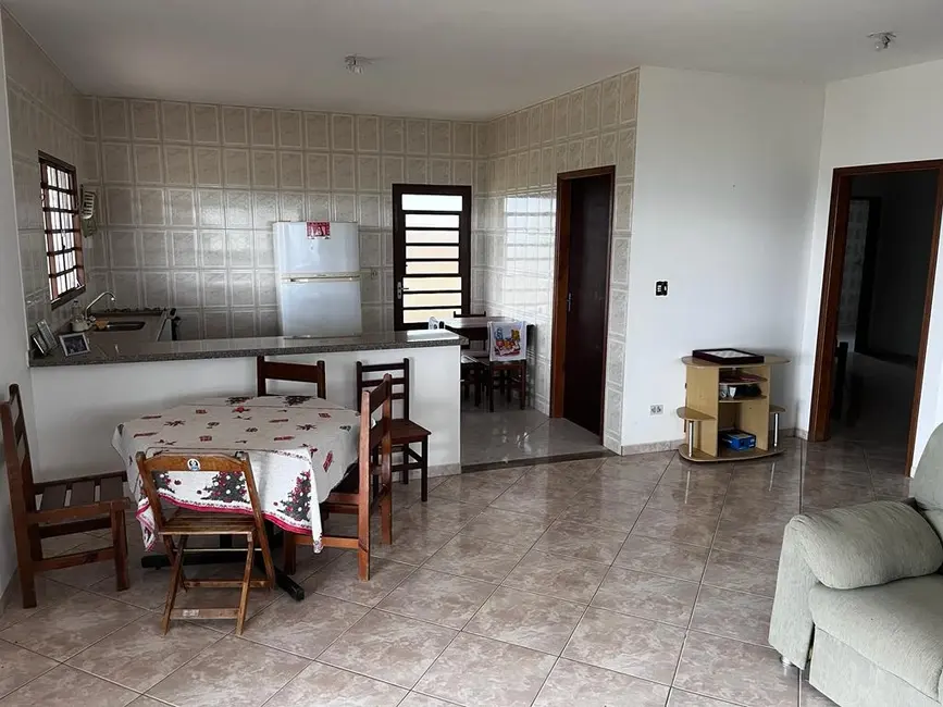 Chácara com 3 quartos à venda, 150m2 em Paraibuna - SP - imagem 6 Foto 6 de Chácara com 3 quartos à venda, 150m2 em Paraibuna - SP
