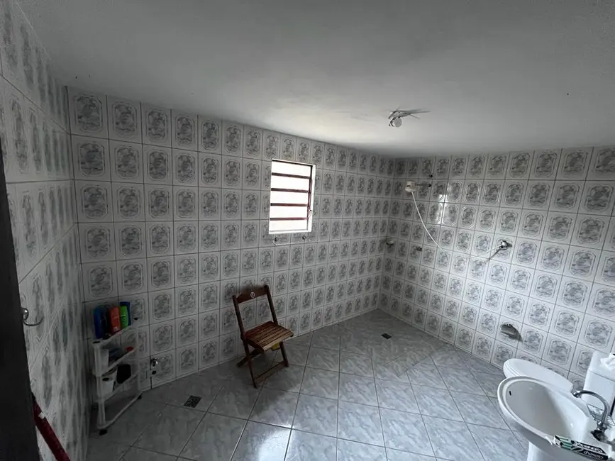 Chácara com 3 quartos à venda, 150m2 em Paraibuna - SP - imagem 9 Foto 9 de Chácara com 3 quartos à venda, 150m2 em Paraibuna - SP