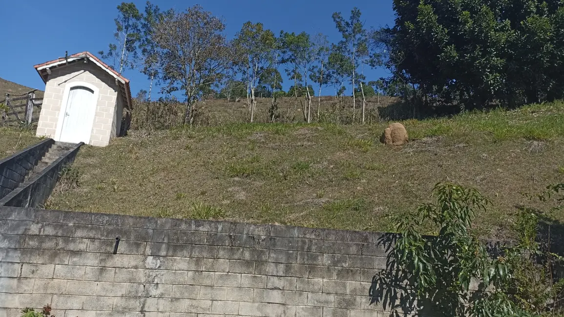 Sítio / Rancho com 3 quartos à venda, 500m2 em Paraibuna - SP - imagem 8 Foto 8 de Sítio / Rancho com 3 quartos à venda, 500m2 em Paraibuna - SP
