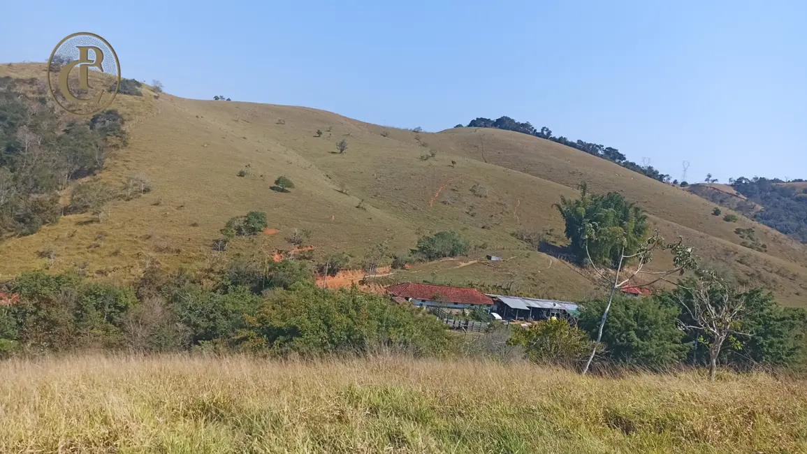 Sítio / Rancho com 3 quartos à venda, 500m2 em Sao Jose Dos Campos - SP - imagem 9 Foto 9 de Sítio / Rancho com 3 quartos à venda, 500m2 em Sao Jose Dos Campos - SP