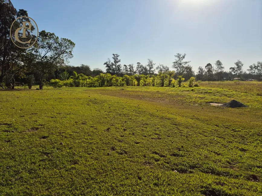 Foto 4 de Sítio / Rancho com 4 quartos à venda, 500m2 em Centro, Cacapava - SP