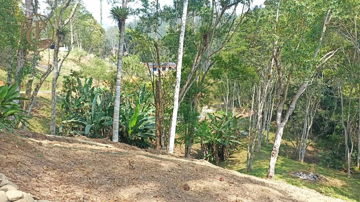 Chácara com 4 quartos à venda, 800m2 em Paraibuna - SP - imagem 5 Foto 5 de Chácara com 4 quartos à venda, 800m2 em Paraibuna - SP