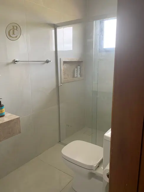 Chácara com 4 quartos à venda, 400m2 em Centro, Paraibuna - SP - imagem 6 Foto 6 de Chácara com 4 quartos à venda, 400m2 em Centro, Paraibuna - SP
