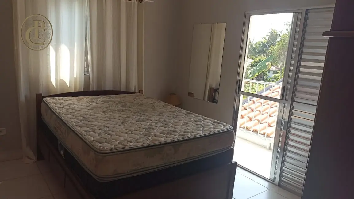 Chácara com 3 quartos à venda, 350m2 em Paraibuna - SP - imagem 5 Foto 5 de Chácara com 3 quartos à venda, 350m2 em Paraibuna - SP