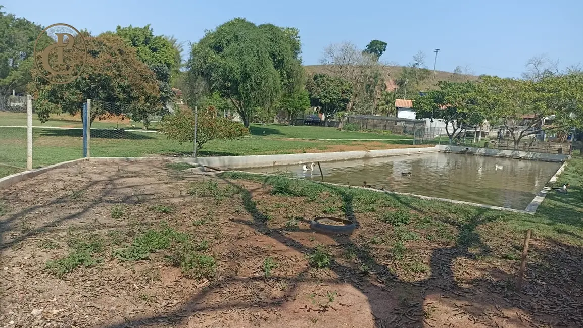 Chácara com 3 quartos à venda, 350m2 em Paraibuna - SP - imagem 9 Foto 9 de Chácara com 3 quartos à venda, 350m2 em Paraibuna - SP