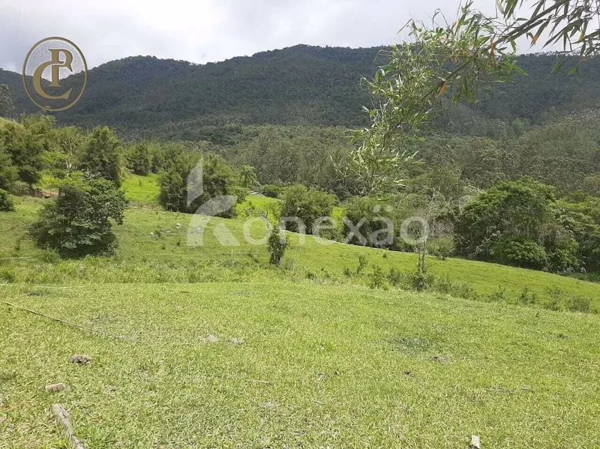 Fazenda / Haras com 1 quarto à venda, 300m2 em Paraibuna - SP - imagem 2 Foto 2 de Fazenda / Haras com 1 quarto à venda, 300m2 em Paraibuna - SP