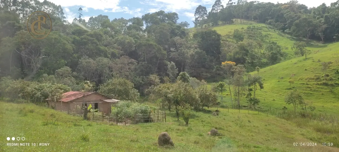 Chácara com 2 quartos à venda, 180m2 em Paraibuna - SP - imagem 7 Foto 7 de Chácara com 2 quartos à venda, 180m2 em Paraibuna - SP