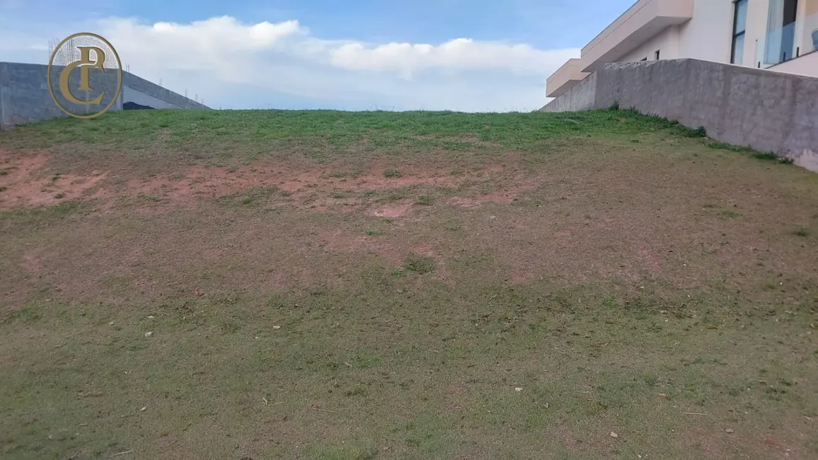 Sítio / Rancho com 1 quarto à venda, 150m2 em Centro, Paraibuna - SP - imagem 2 Foto 2 de Sítio / Rancho com 1 quarto à venda, 150m2 em Centro, Paraibuna - SP
