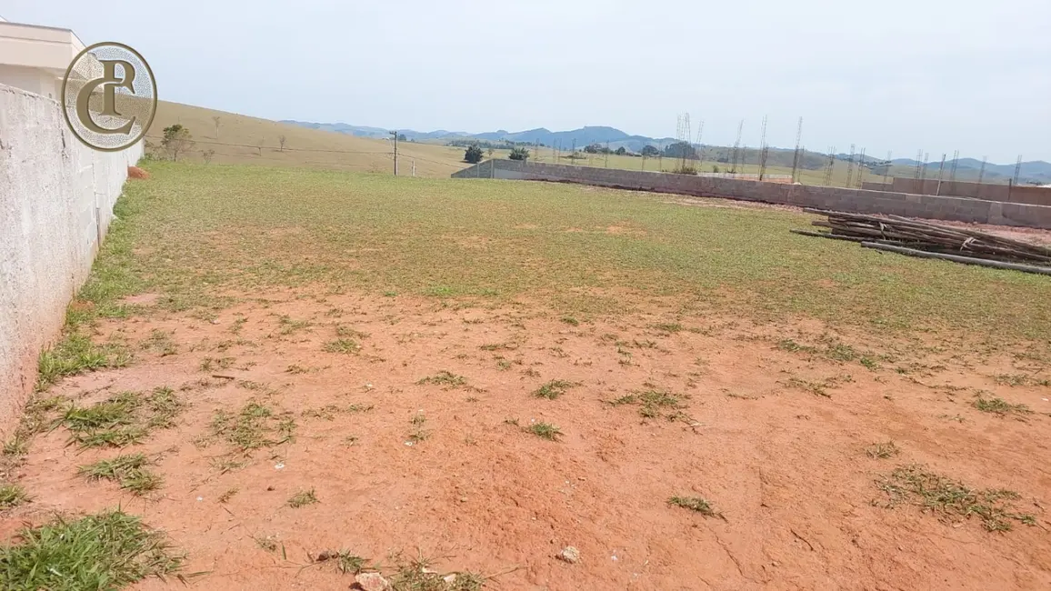 Sítio / Rancho com 1 quarto à venda, 150m2 em Centro, Paraibuna - SP - imagem 4 Foto 4 de Sítio / Rancho com 1 quarto à venda, 150m2 em Centro, Paraibuna - SP