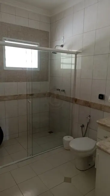 Sítio / Rancho com 5 quartos à venda, 600m2 em Paraibuna - SP - imagem 2 Foto 2 de Sítio / Rancho com 5 quartos à venda, 600m2 em Paraibuna - SP