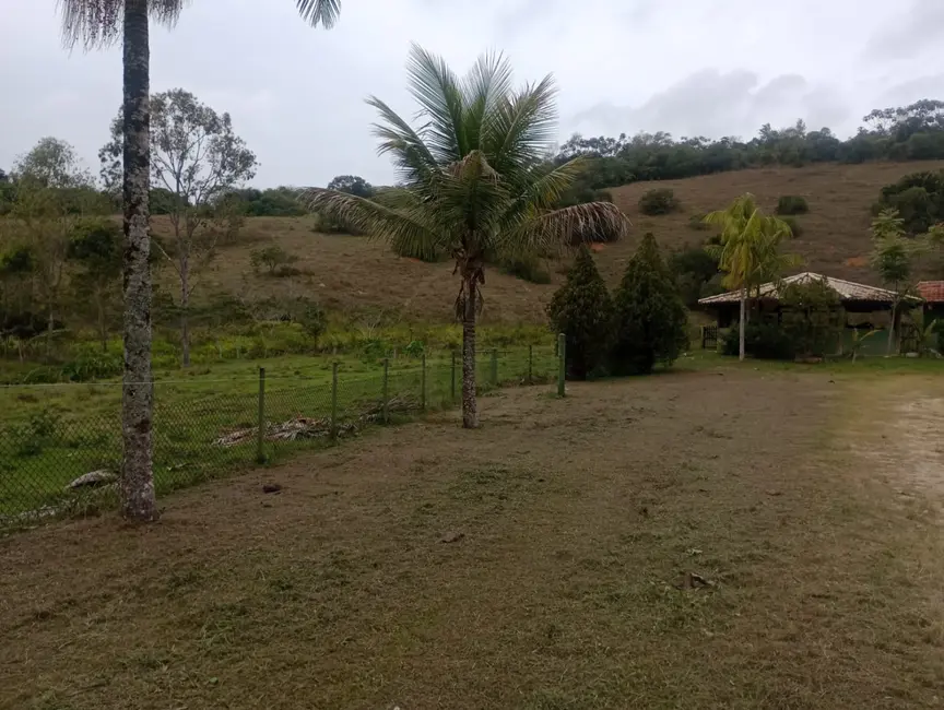 Sítio / Rancho com 4 quartos à venda, 100m2 em Paraibuna - SP - imagem 7 Foto 7 de Sítio / Rancho com 4 quartos à venda, 100m2 em Paraibuna - SP