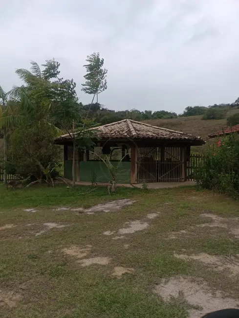 Sítio / Rancho com 4 quartos à venda, 100m2 em Paraibuna - SP - imagem 9 Foto 9 de Sítio / Rancho com 4 quartos à venda, 100m2 em Paraibuna - SP