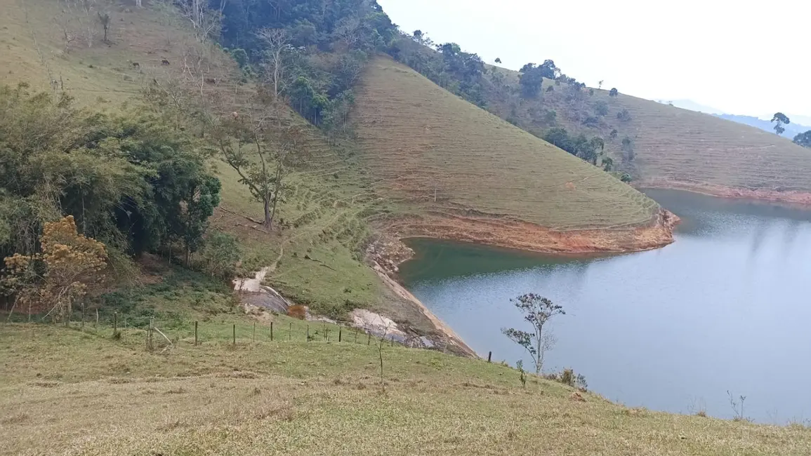 Chácara com 1 quarto à venda, 100m2 em Paraibuna - SP - imagem 8 Foto 8 de Chácara com 1 quarto à venda, 100m2 em Paraibuna - SP