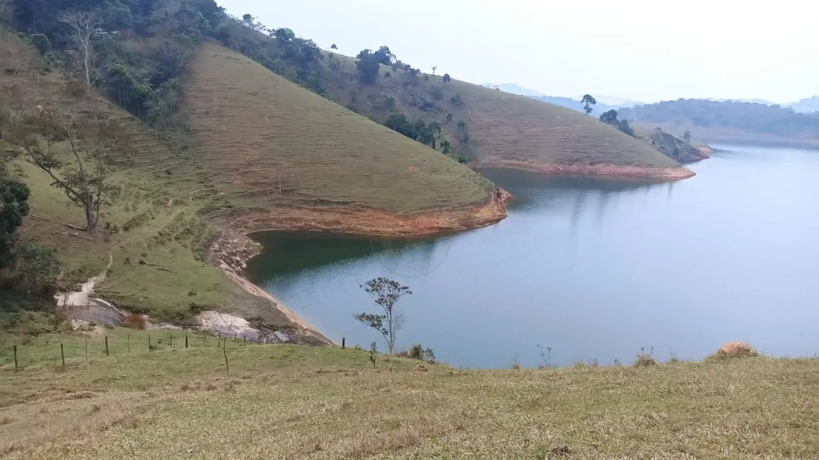 Chácara com 1 quarto à venda, 100m2 em Paraibuna - SP - imagem 9 Foto 9 de Chácara com 1 quarto à venda, 100m2 em Paraibuna - SP