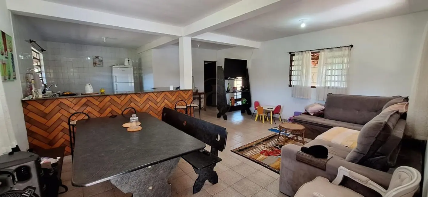 Sítio / Rancho com 2 quartos à venda, 450m2 em Paraibuna - SP - imagem 6 Foto 6 de Sítio / Rancho com 2 quartos à venda, 450m2 em Paraibuna - SP