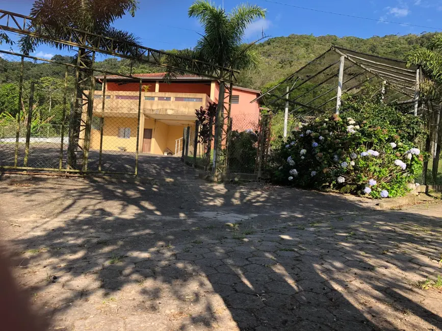 Fazenda / Haras com 4 quartos à venda, 300m2 em Paraibuna - SP - imagem 7 Foto 7 de Fazenda / Haras com 4 quartos à venda, 300m2 em Paraibuna - SP