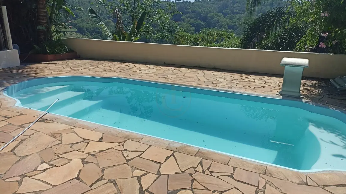 Chácara com 3 quartos à venda, 200m2 em Jambeiro - SP - imagem 5 Foto 5 de Chácara com 3 quartos à venda, 200m2 em Jambeiro - SP