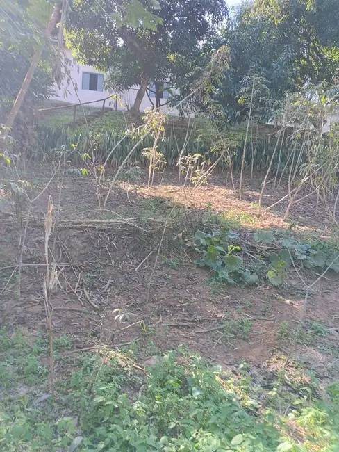 Chácara com 3 quartos à venda, 300m2 em Paraibuna - SP - imagem 1 Foto 1 de Chácara com 3 quartos à venda, 300m2 em Paraibuna - SP