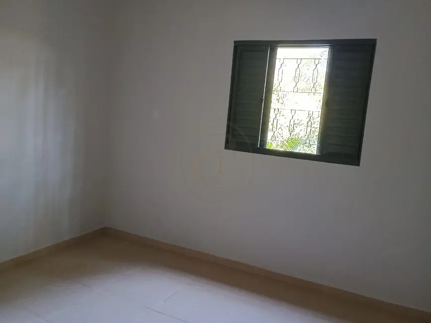 Chácara com 3 quartos à venda, 300m2 em Paraibuna - SP - imagem 9 Foto 9 de Chácara com 3 quartos à venda, 300m2 em Paraibuna - SP