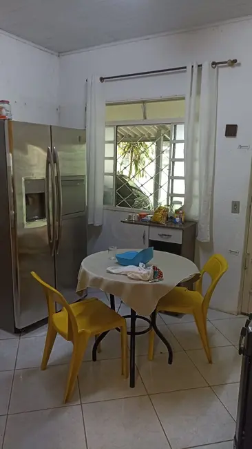 Chácara com 2 quartos à venda, 100m2 em Paraibuna - SP - imagem 1 Foto 1 de Chácara com 2 quartos à venda, 100m2 em Paraibuna - SP