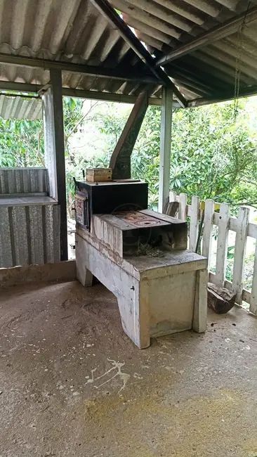 Chácara com 2 quartos à venda, 100m2 em Paraibuna - SP - imagem 6 Foto 6 de Chácara com 2 quartos à venda, 100m2 em Paraibuna - SP