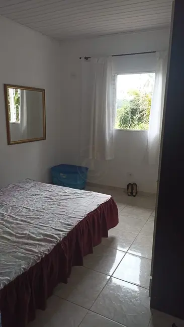 Chácara com 2 quartos à venda, 100m2 em Paraibuna - SP - imagem 3 Foto 3 de Chácara com 2 quartos à venda, 100m2 em Paraibuna - SP