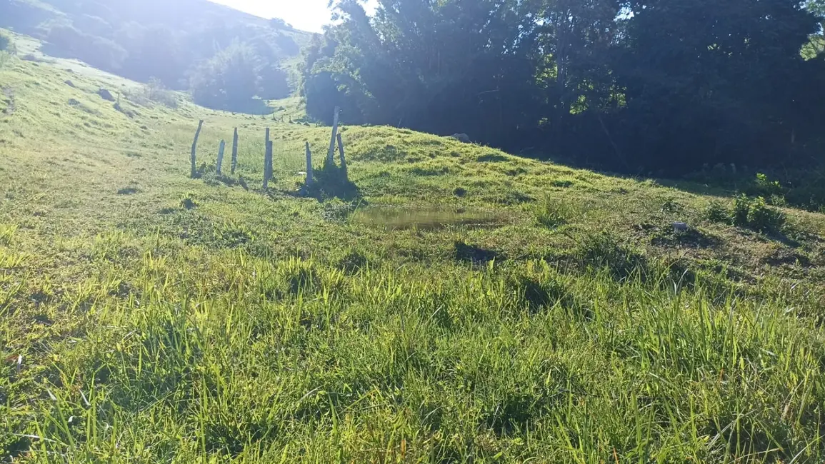 Fazenda / Haras com 1 quarto à venda, 100m2 em Paraibuna - SP - imagem 7 Foto 7 de Fazenda / Haras com 1 quarto à venda, 100m2 em Paraibuna - SP
