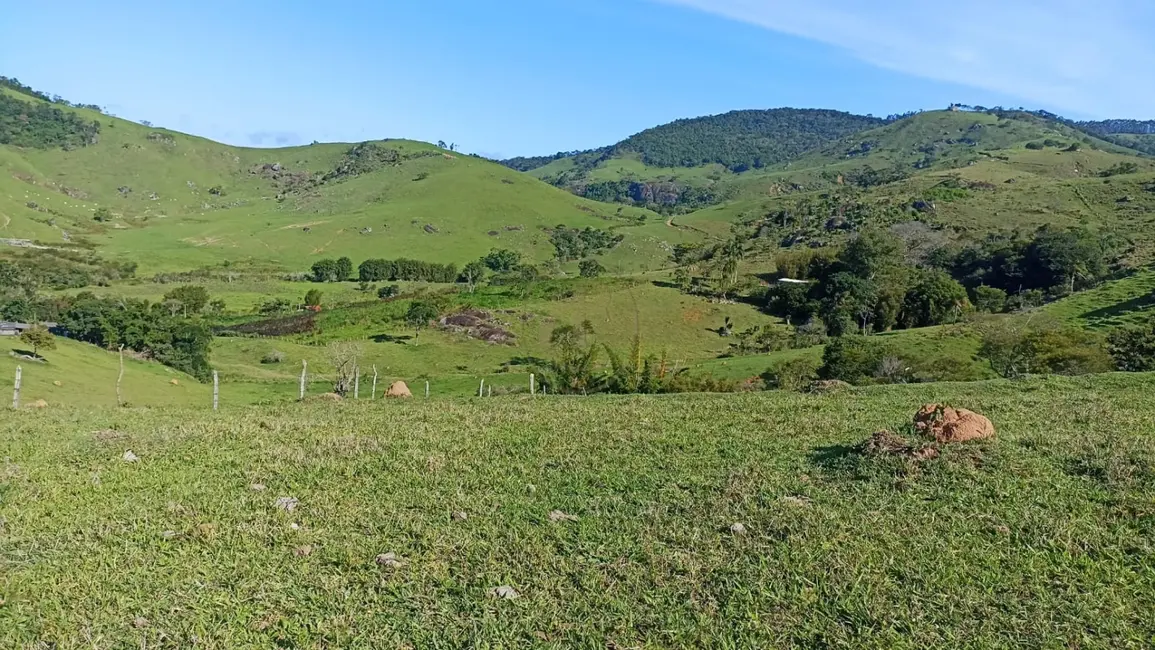 Fazenda / Haras com 1 quarto à venda, 100m2 em Paraibuna - SP - imagem 1 Foto 1 de Fazenda / Haras com 1 quarto à venda, 100m2 em Paraibuna - SP