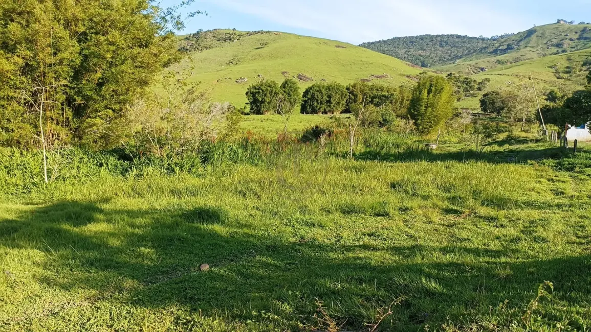Fazenda / Haras com 1 quarto à venda, 100m2 em Paraibuna - SP - imagem 4 Foto 4 de Fazenda / Haras com 1 quarto à venda, 100m2 em Paraibuna - SP
