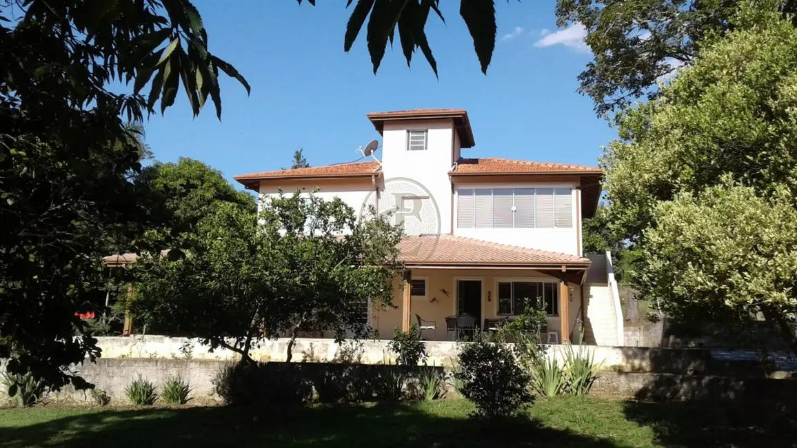 Chácara com 5 quartos à venda, 500m2 em Paraibuna - SP - imagem 6 Foto 6 de Chácara com 5 quartos à venda, 500m2 em Paraibuna - SP