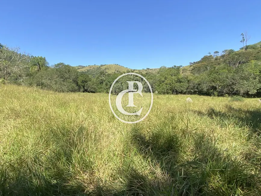 Foto 2 de Sítio / Rancho com 3 quartos à venda, 20m2 em Chácara Germana, Cacapava - SP
