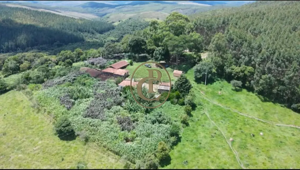 Fazenda / Haras com 3 quartos à venda, 100m2 em Centro, Bom Jardim De Minas - MG - imagem 3 Foto 3 de Fazenda / Haras com 3 quartos à venda, 100m2 em Centro, Bom Jardim De Minas - MG